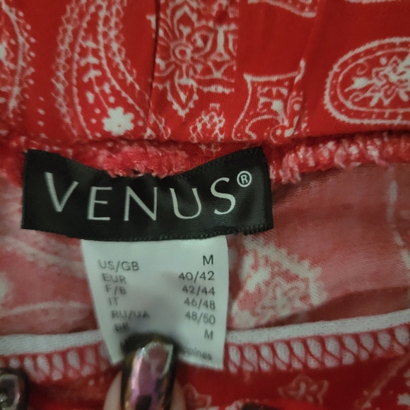 VENUS Medium Hankerchief Skort - Picture 3 of 6